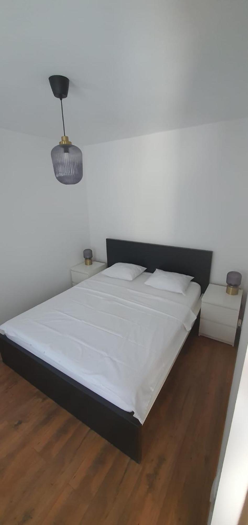 شقة Old Town Apartament ترجوفيشت الغرفة الصورة