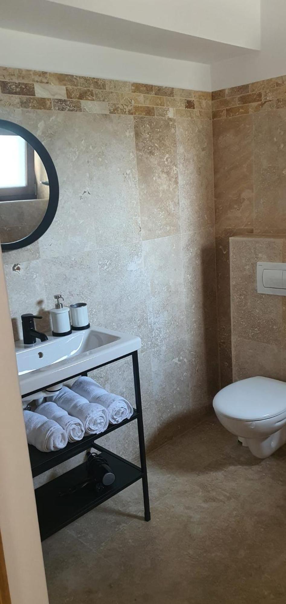 شقة Old Town Apartament ترجوفيشت الغرفة الصورة
